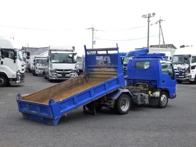 いすゞ エルフ TPG-NKR85AN(2WD)の写真5