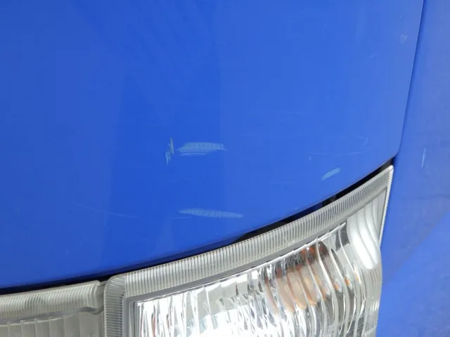 左右のコーナーパネルにスレがあります。|いすゞ エルフ TPG-NKR85AN(2WD)の写真25