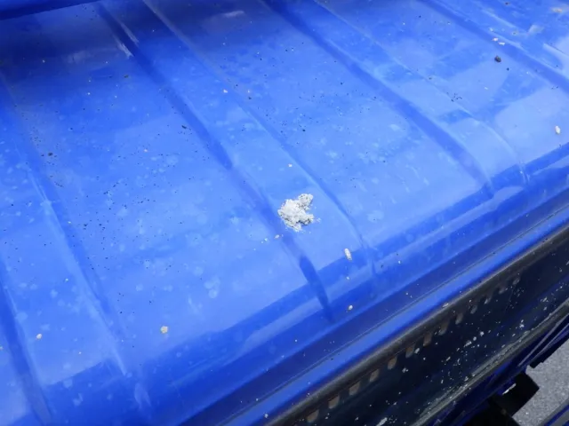 ルーフにセメントの付着があります。|いすゞ エルフ TPG-NKR85AN(2WD)の写真30