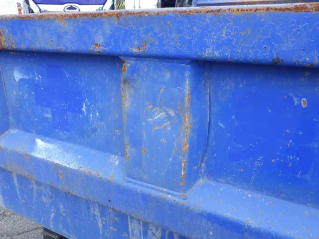 リヤ周りにキズ・サビ・ヘコミがあります。|いすゞ エルフ TPG-NKR85AN(2WD)の写真37