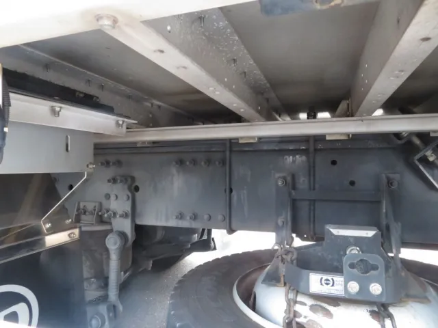 シャーシとネタの状態です。|UDトラックス クオン 2PG-CG5CAの写真7