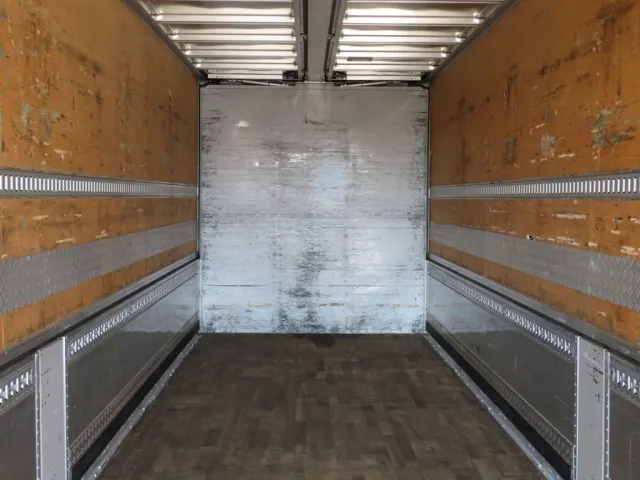 UDトラックス クオン 2PG-CG5CAの写真9