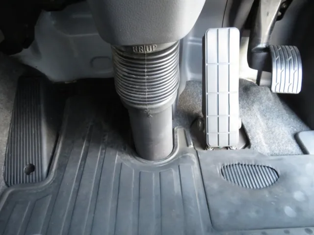 2ペダルです。|UDトラックス クオン 2PG-CG5CAの写真20