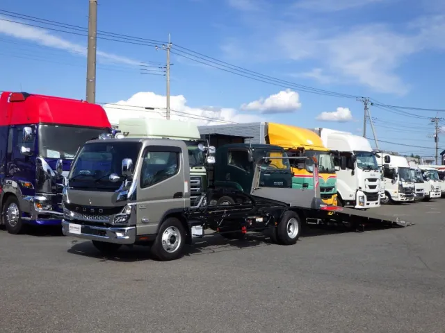 三菱 キャンター 2PG-FEB80(2WD)の写真1