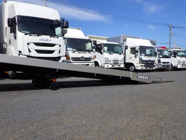 化粧板の着いた状態です。|三菱 キャンター 2PG-FEB80(2WD)の写真13