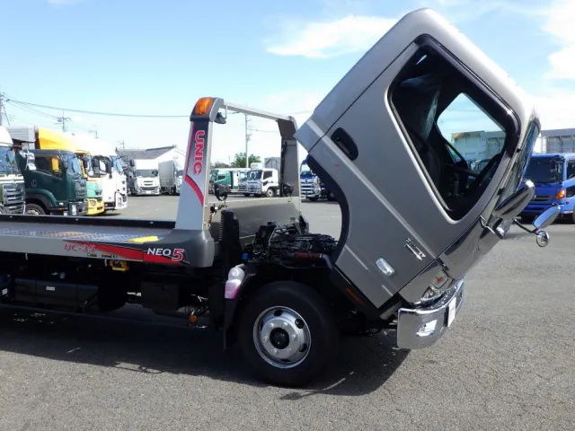 三菱 キャンター 2PG-FEB80(2WD)の写真30