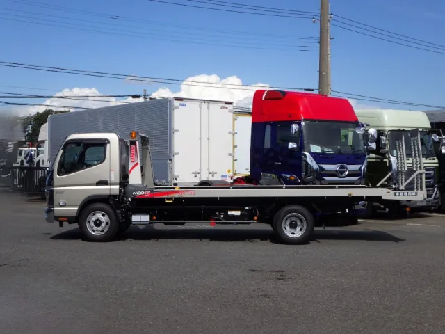 三菱 キャンター 2PG-FEB80(2WD)の写真32