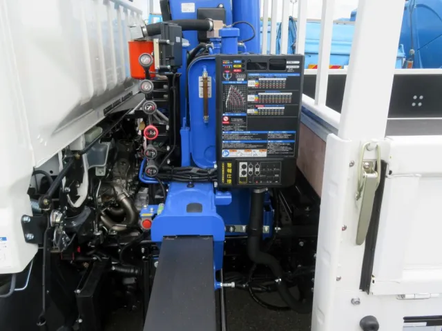 三菱 キャンター 2PG-FEB80(2WD)の写真10