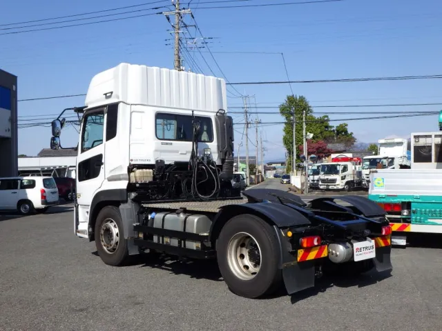 UDトラックス クオン 2PG-GK5AABの写真3