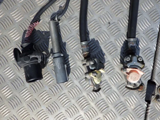 接続コネクターの状態です。|UDトラックス クオン 2PG-GK5AABの写真10