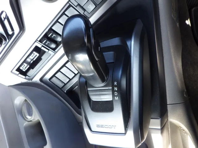 エスコットVIです。|UDトラックス クオン 2PG-GK5AABの写真16