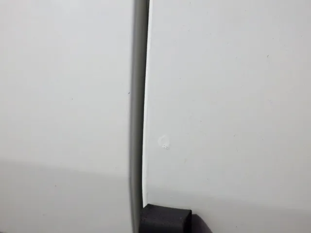 運転席側ドアにタッチアップ跡があります。（助手席側にもあります）|いすゞ フォワード 2RG-FRR90S2(2WD)の写真21