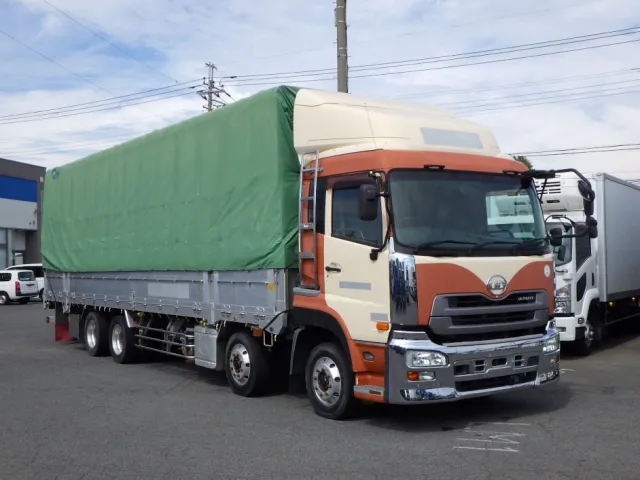 UDトラックス クオン QKG-CG5ZAの写真2