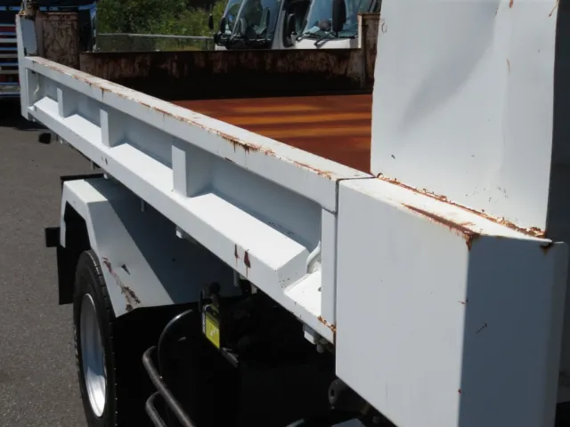 ボディー運転席側各所にサビがあります。|いすゞ フォワード TKG-FRR90S1(2WD)の写真49