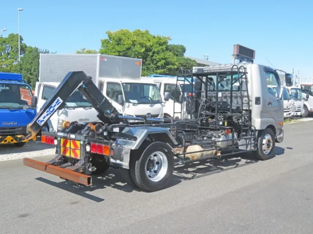 三菱 ファイター 2KG-FK72FZの写真4