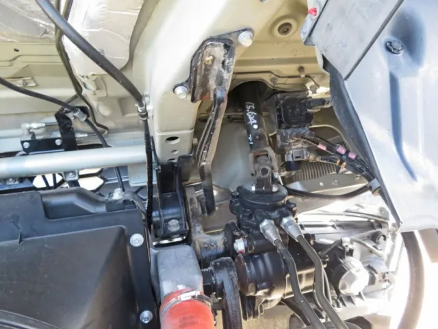 キャブ下に少し置きサビがあります。|三菱 ファイター 2KG-FK72FZの写真28