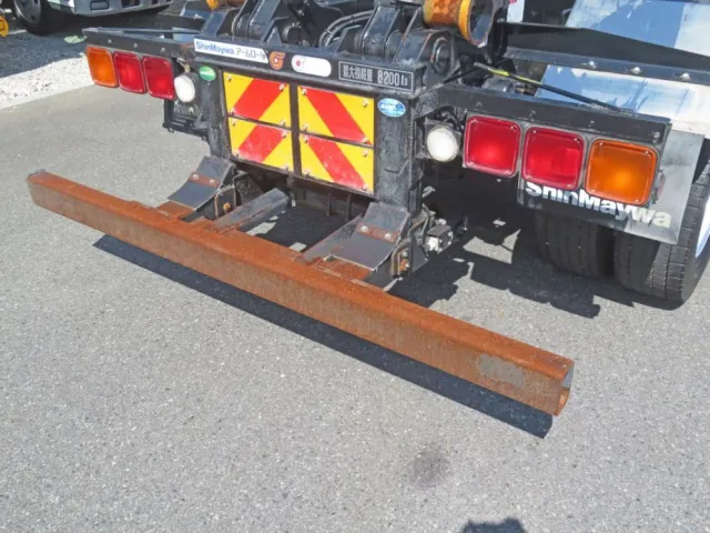 リアバンパーにサビがあります。|三菱 ファイター 2KG-FK72FZの写真43