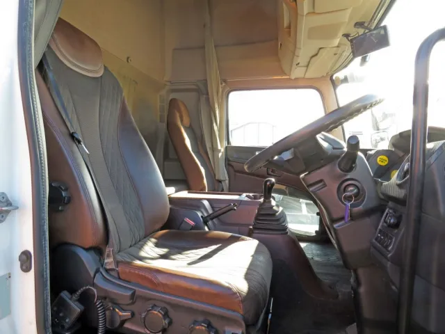 日野 レンジャー 2PG-FE2ABGの写真6