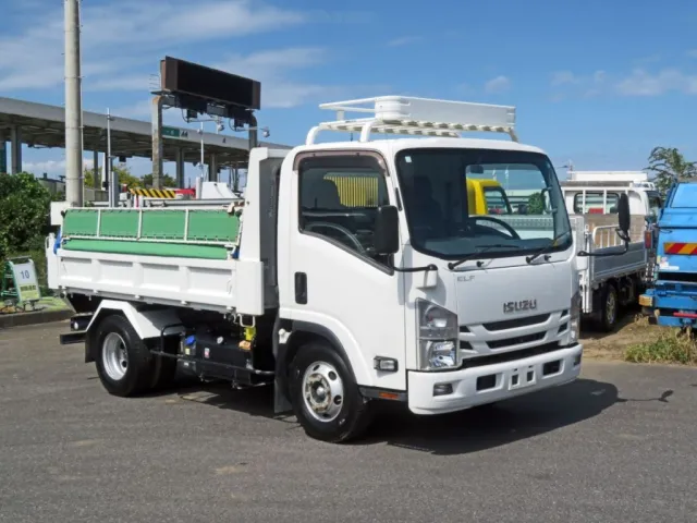 いすゞ エルフ 2PG-NPR88YN(2WD)の写真3