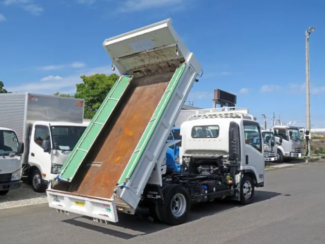 いすゞ エルフ 2PG-NPR88YN(2WD)の写真5