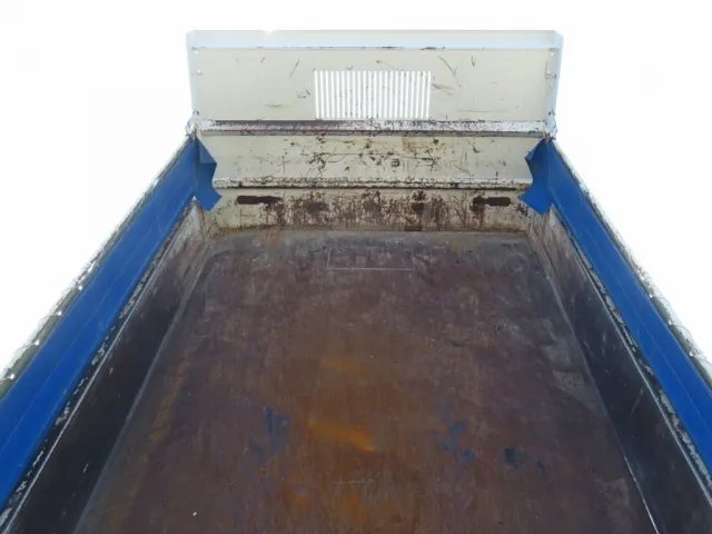 いすゞ エルフ 2PG-NPR88YN(2WD)の写真10