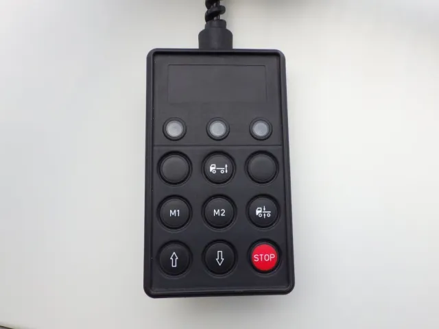 エアサスのコントローラーです。|日野 プロフィア 2DG-FR1AHGの写真15