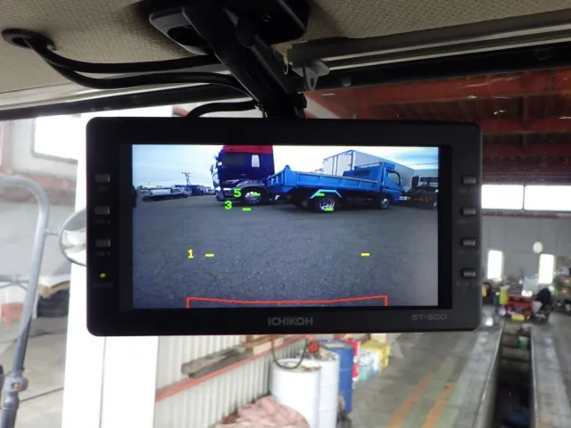 液晶バックモニター付きです。|日野 プロフィア 2DG-FR1AHGの写真16