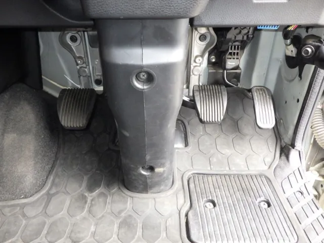 3ペダルです。|日野 プロフィア 2DG-FR1AHGの写真18