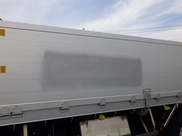 左右のアオリに看板跡があります。|日野 プロフィア 2DG-FR1AHGの写真25