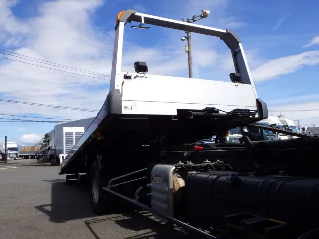 ボディー下周りの状態です。|日野 デュトロ 2KG-XZU722M(2WD)の写真10