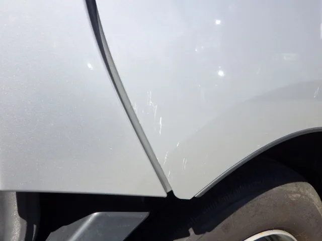 運転席側ドアにキズがあります。|日野 デュトロ 2KG-XZU722M(2WD)の写真24