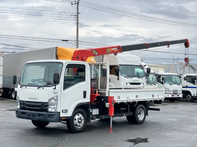 いすゞ エルフ TPG-NPR85AR(2WD)の写真1