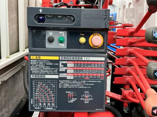 いすゞ エルフ TPG-NPR85AR(2WD)の写真14