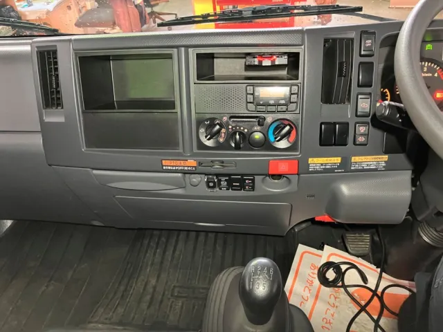 いすゞ エルフ TPG-NPR85AR(2WD)の写真16