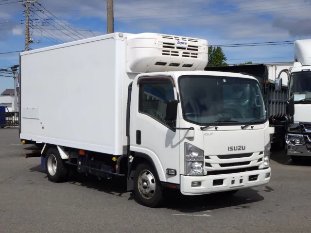 いすゞ エルフ 2RG-NPR88AN(2WD)の写真2