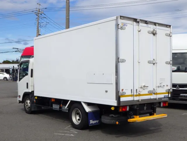 いすゞ エルフ 2RG-NPR88AN(2WD)の写真3