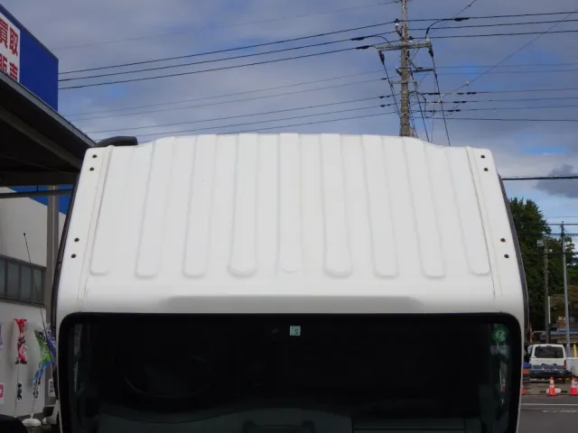 いすゞ エルフ 2RG-NPR88AN(2WD)の写真23