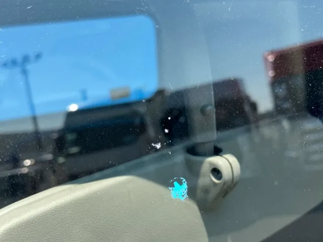 フロントガラスに小傷があります。|トヨタ カゼット PB-XZU423(2WD)の写真24