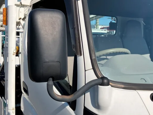 運転席側ミラーステーにサビがあります。|トヨタ カゼット PB-XZU423(2WD)の写真36