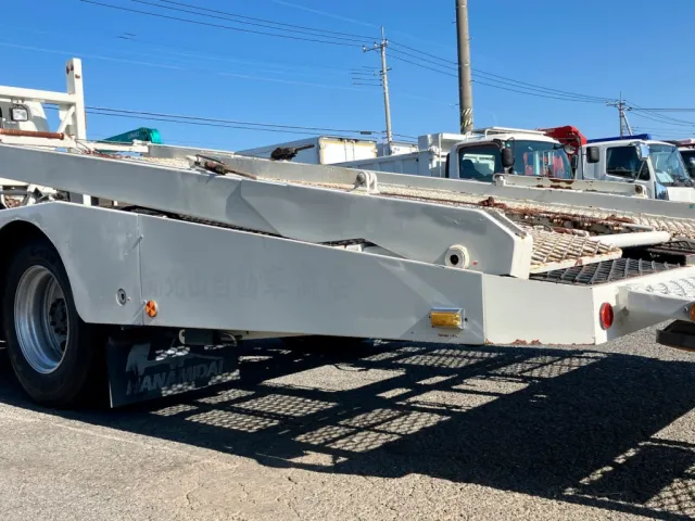 助手席側ボデー後方サイドレールにキズ・サビがあります。|トヨタ カゼット PB-XZU423(2WD)の写真50