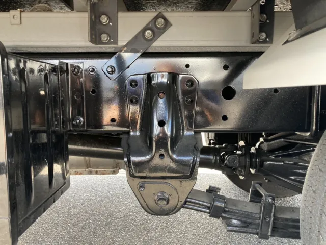 シャーシとスプリングの状態です。|日野 デュトロ TKG-XZC605M(2WD)の写真5