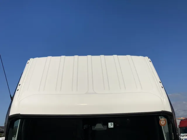 キャブルーフの状態です。|日野 デュトロ TKG-XZC605M(2WD)の写真44