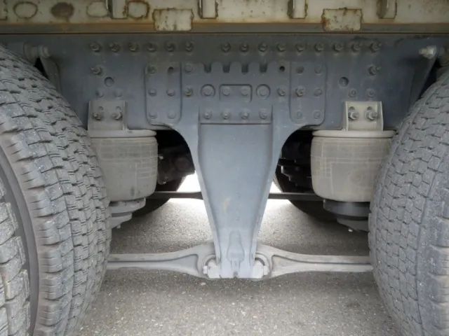 エアサスです。|UDトラックス クオン 2PG-CG5CAの写真5