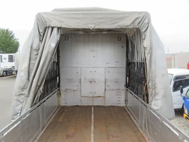 アコーディオンの状態です。|UDトラックス クオン 2PG-CG5CAの写真14