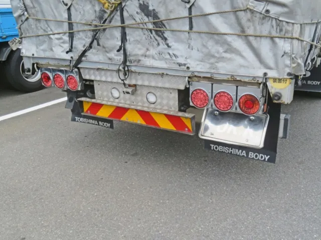 テールランプはLEDテールです。|UDトラックス クオン 2PG-CG5CAの写真25