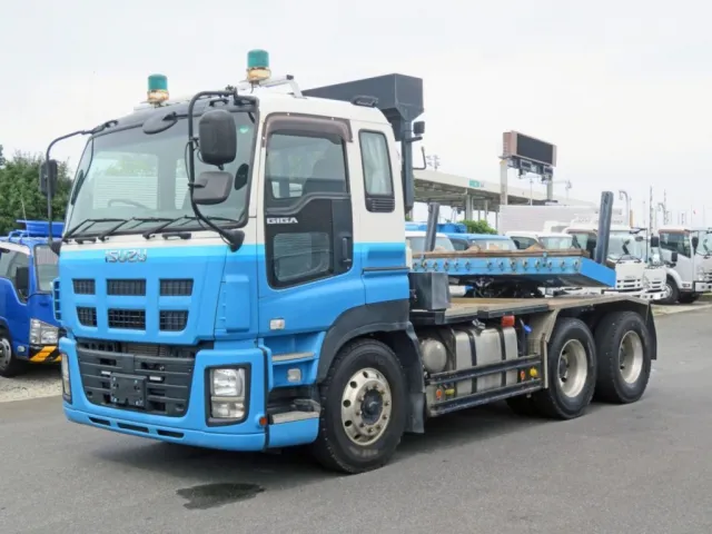 いすゞ ギガ QDG-EXZ52AJの写真1