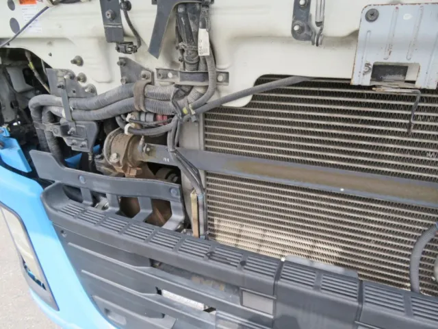 パネル内部のサビの状態です。|いすゞ ギガ QDG-EXZ52AJの写真32