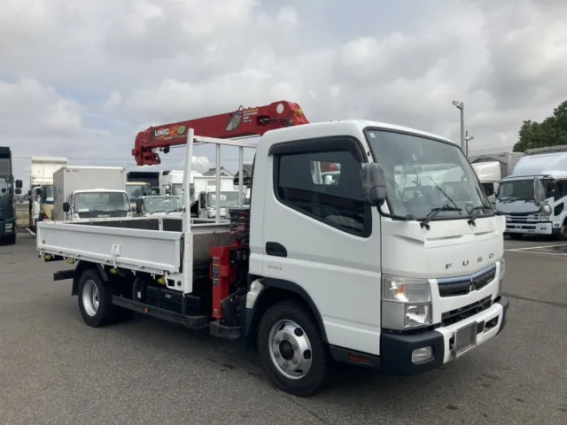 程度の良いワイドロングの４段ラジコンクレーン付きカーゴです。|三菱 キャンター 2PG-FEB80(2WD)の写真2