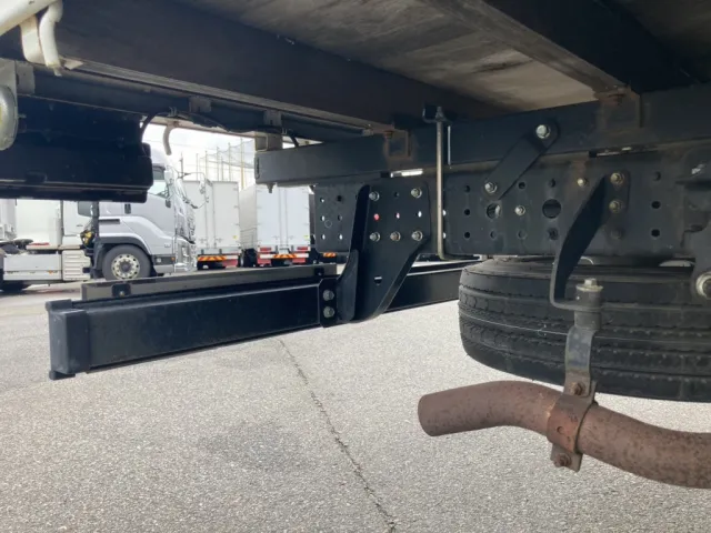 シャーシとネタの状態です。|三菱 キャンター 2PG-FEB80(2WD)の写真8