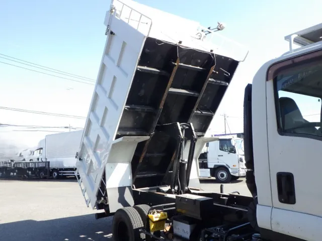 ボディー裏側の状態です。|いすゞ フォワード TKG-FRR90S1(2WD)の写真9